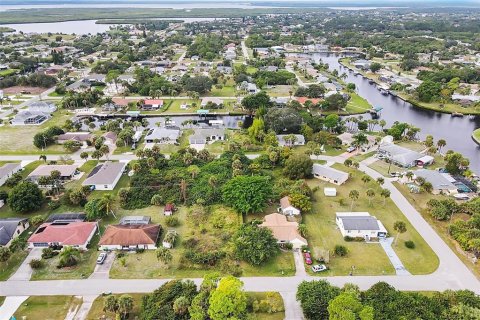 Land in Port Charlotte, Florida № 2228421 - photo 6