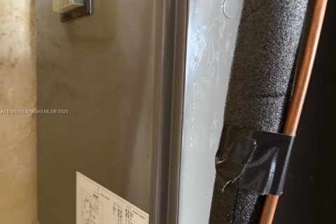 Condominio en venta en Miami, Florida, 2 dormitorios, 75.81 m2 № 1633081 - foto 29