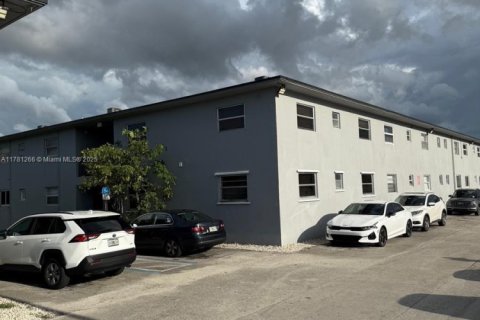 Condominio en venta en Miami, Florida, 2 dormitorios, 75.81 m2 № 1633081 - foto 3