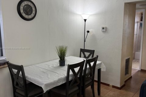 Condominio en venta en Miami, Florida, 2 dormitorios, 75.81 m2 № 1633081 - foto 15