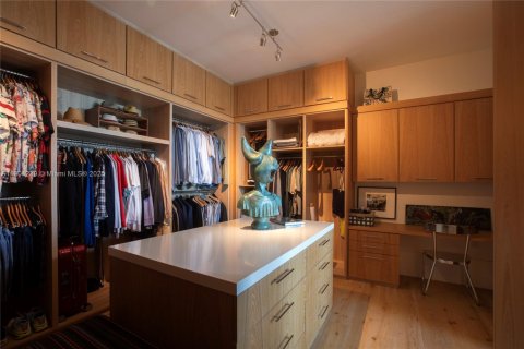 Купить кондоминиум в Майами, Флорида 4 спальни, 443.24м2, № 1956604 - фото 20