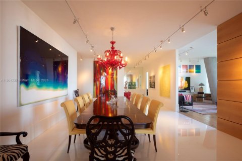 Купить кондоминиум в Майами, Флорида 4 спальни, 443.24м2, № 1956604 - фото 11