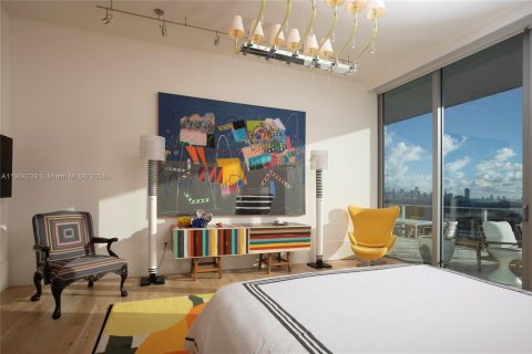 Купить кондоминиум в Майами, Флорида 4 спальни, 443.24м2, № 1956604 - фото 17