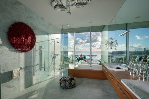 Купить кондоминиум в Майами, Флорида 4 спальни, 443.24м2, № 1956604 - фото 19