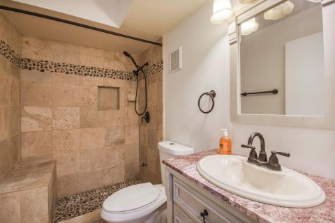 Condo in Boynton Beach, Florida, 2 bedrooms  № 2260987 - photo 15