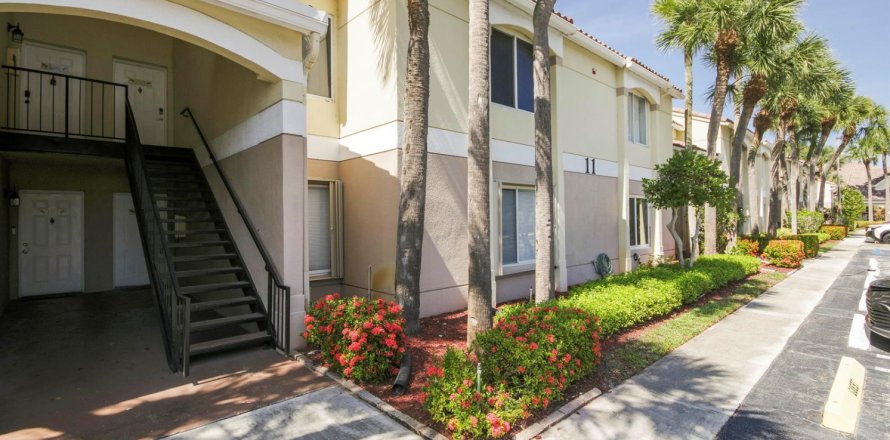 Condo in Boynton Beach, Florida, 2 bedrooms  № 2260987