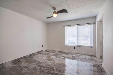 Condo in Boynton Beach, Florida, 2 bedrooms  № 2260987 - photo 11