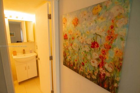 Apartamento en alquiler en Miami Beach, Florida, 1 dormitorio, 59.46 m2 № 1935145 - foto 3