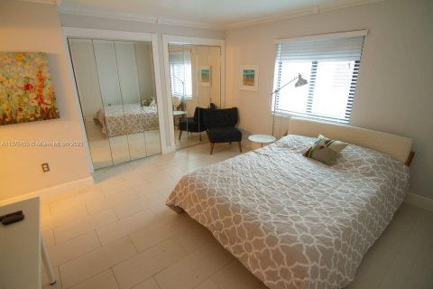 Apartamento en alquiler en Miami Beach, Florida, 1 dormitorio, 59.46 m2 № 1935145 - foto 11