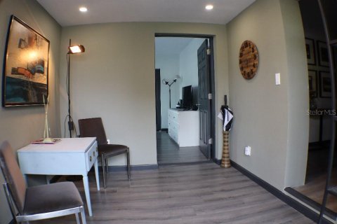 Casa en venta en Orlando, Florida, 4 dormitorios, 158.86 m2 № 1872908 - foto 2