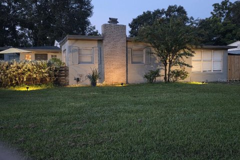 Casa en venta en Orlando, Florida, 4 dormitorios, 158.86 m2 № 1872908 - foto 1