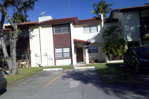 Touwnhouse à Hollywood, Floride 2 chambres, 112.23 m2 № 2362849