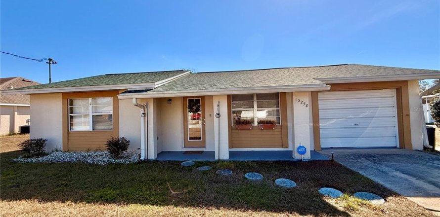 Villa ou maison à Spring Hill, Floride 2 chambres, 78.78 m2 № 2113582