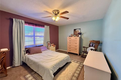 Villa ou maison à louer à Spring Hill, Floride: 2 chambres, 78.78 m2 № 2113582 - photo 7