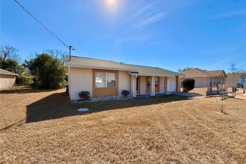 Villa ou maison à louer à Spring Hill, Floride: 2 chambres, 78.78 m2 № 2113582 - photo 23