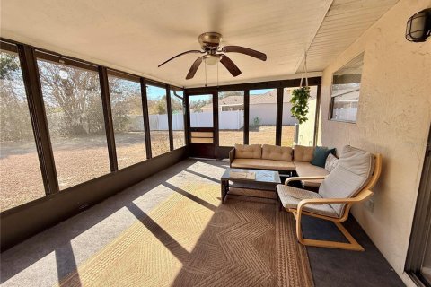 Villa ou maison à louer à Spring Hill, Floride: 2 chambres, 78.78 m2 № 2113582 - photo 9
