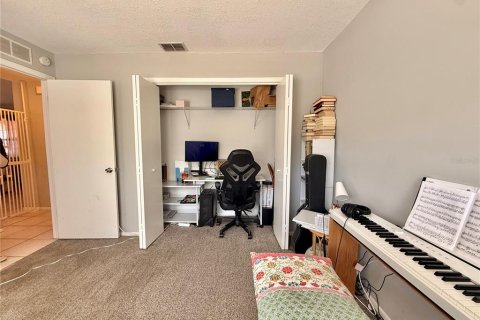 Villa ou maison à louer à Spring Hill, Floride: 2 chambres, 78.78 m2 № 2113582 - photo 18