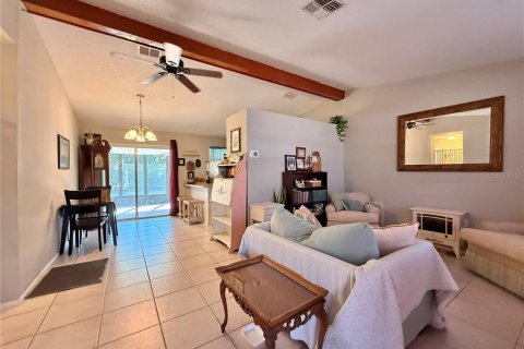 Villa ou maison à louer à Spring Hill, Floride: 2 chambres, 78.78 m2 № 2113582 - photo 4
