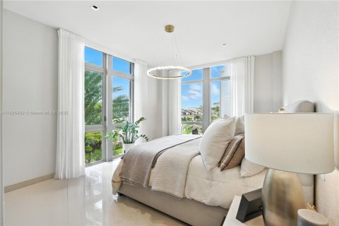 Condo in Coral Gables, Florida, 3 bedrooms  № 1797548 - photo 13