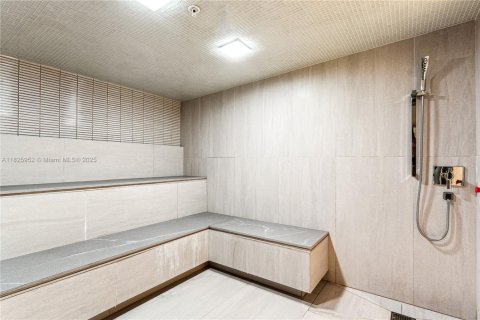 Condo in Coral Gables, Florida, 3 bedrooms  № 1797548 - photo 29