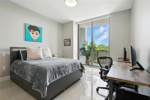 Condo in Coral Gables, Florida, 3 bedrooms  № 1797548 - photo 19