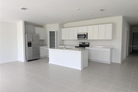 Casa en alquiler en Lake Wales, Florida, 4 dormitorios, 169.55 m2 № 1905212 - foto 7
