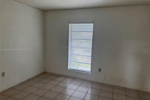 Apartment in Hialeah, Florida 1 bedroom, 54.16 sq.m. № 1989952 - photo 5