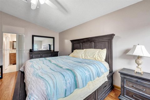 Villa ou maison à vendre à Plantation, Floride: 3 chambres, 162.76 m2 № 2019495 - photo 16