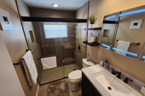 House in Tamarac, Florida 4 bedrooms, 248.23 sq.m. № 2179314 - photo 15