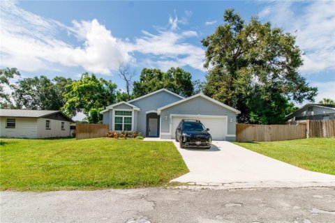 Casa en venta en New Port Richey, Florida, 3 dormitorios, 139.63 m2 № 1838912 - foto 1