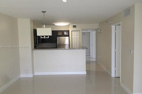 Apartamento en alquiler en Doral, Florida, 3 dormitorios, 109.35 m2 № 2152472 - foto 6