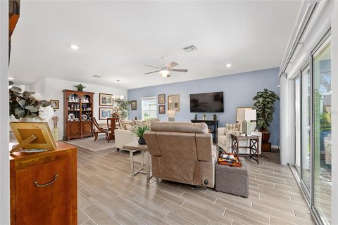 House in Ocala, Florida 3 bedrooms, 189.43 sq.m. № 1876067 - photo 18