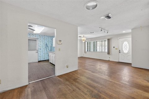 Villa ou maison à vendre à Daytona Beach, Floride: 4 chambres, 333.61 m2 № 2091765 - photo 10