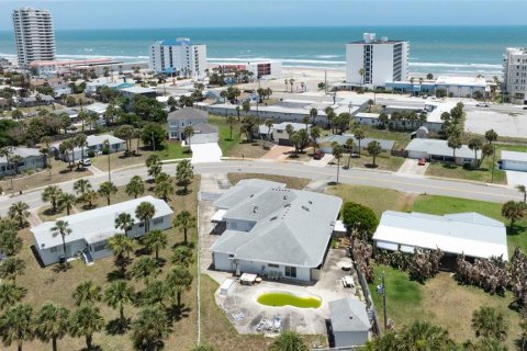 Villa ou maison à vendre à Daytona Beach, Floride: 4 chambres, 333.61 m2 № 2091765 - photo 2