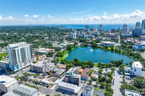 Copropriété à vendre à Saint Petersburg, Floride: 3 chambres, 212.56 m2 № 2350424 - photo 7
