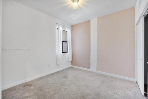 Touwnhouse à louer à Miami, Floride: 3 chambres, 147.44 m2 № 1939132 - photo 30