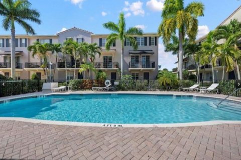 Condominio en alquiler en Jupiter, Florida, 2 dormitorios, 157.93 m2 № 1224800 - foto 1
