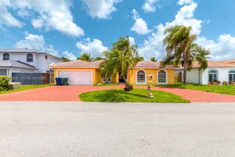 Villa ou maison à Miami, Floride 4 chambres, 199 m2 № 2392564
