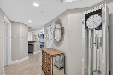 Condominio en venta en Boynton Beach, Florida, 3 dormitorios, 190.08 m2 № 1933762 - foto 5