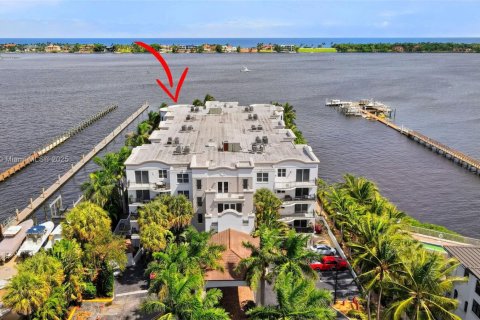Condominio en venta en Boynton Beach, Florida, 3 dormitorios, 190.08 m2 № 1933762 - foto 1