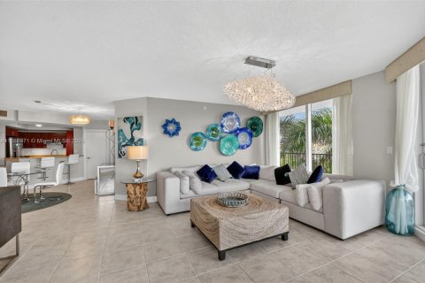 Condominio en venta en Boynton Beach, Florida, 3 dormitorios, 190.08 m2 № 1933762 - foto 17