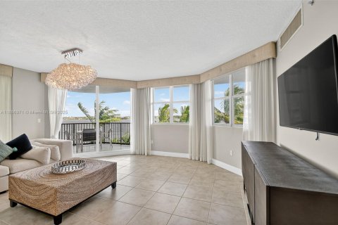 Condominio en venta en Boynton Beach, Florida, 3 dormitorios, 190.08 m2 № 1933762 - foto 16