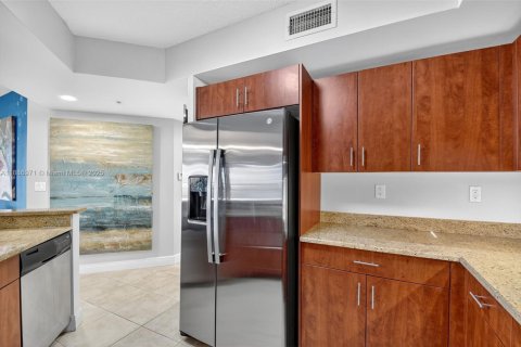 Condominio en venta en Boynton Beach, Florida, 3 dormitorios, 190.08 m2 № 1933762 - foto 8