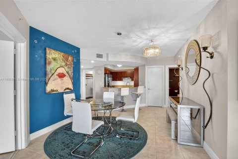 Condominio en venta en Boynton Beach, Florida, 3 dormitorios, 190.08 m2 № 1933762 - foto 14