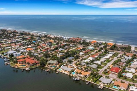 Land in Belleair Beach, Florida № 1400661 - photo 24