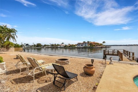 Land in Belleair Beach, Florida № 1400661 - photo 4