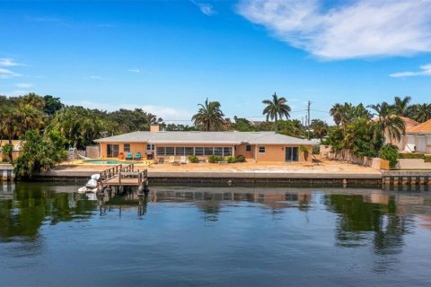 Land in Belleair Beach, Florida № 1400661 - photo 17