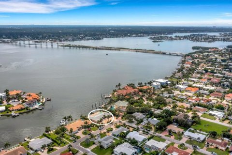 Land in Belleair Beach, Florida № 1400661 - photo 20