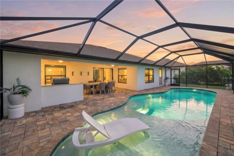 Casa en venta en Cape Coral, Florida, 4 dormitorios, 197.97 m2 № 2427586 - foto 2