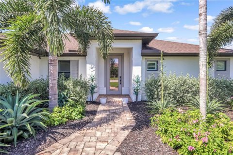 Casa en venta en Cape Coral, Florida, 4 dormitorios, 197.97 m2 № 2427586 - foto 14